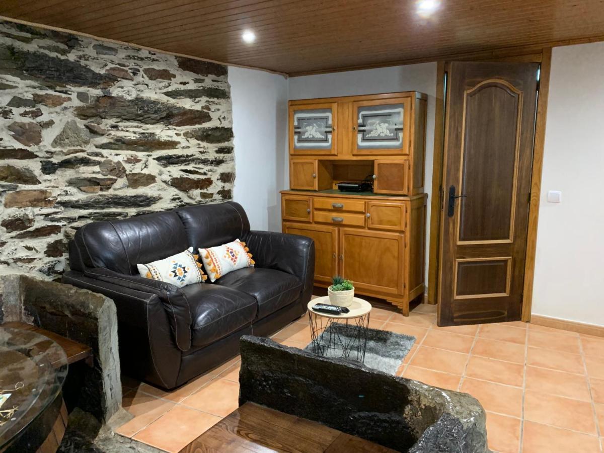 Vila "Casa Do Avo Patricio" Mountain Experience Parada  Exteriér fotografie